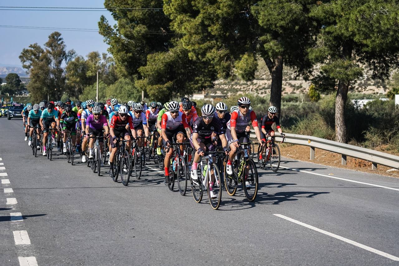 Fotos: Las imágenes de la V Vuelta a Almería Máster