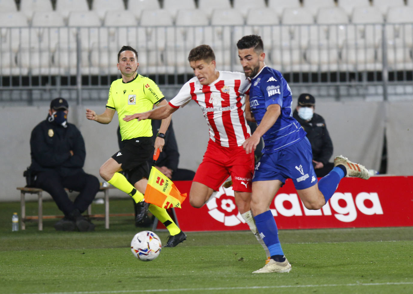 Fotos: Las mejores imágenes del UD Almería-Alcorcón