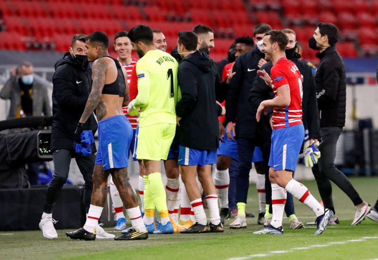 Fotos: Las mejores del Molde-Granada en el estadio Puskas de Budapest