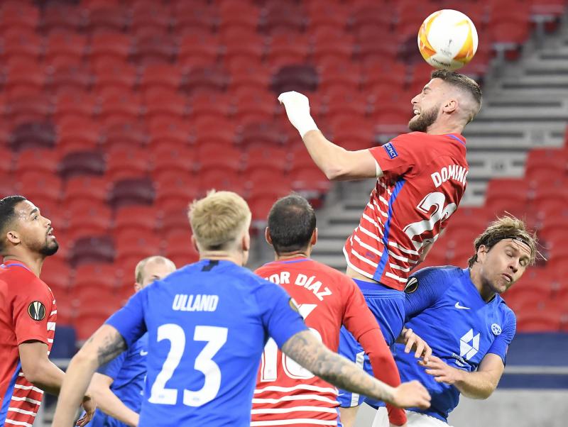 Fotos: Las mejores del Molde-Granada en el estadio Puskas de Budapest