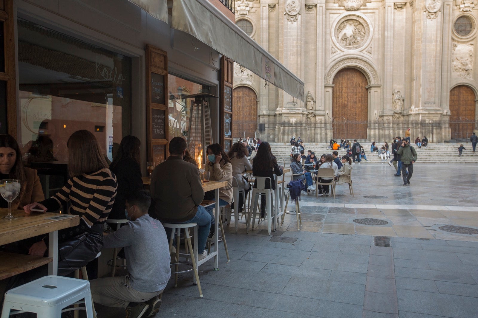 Las calles del centro, muy concurridas con los nuevos horarios comerciales y de hostelería.