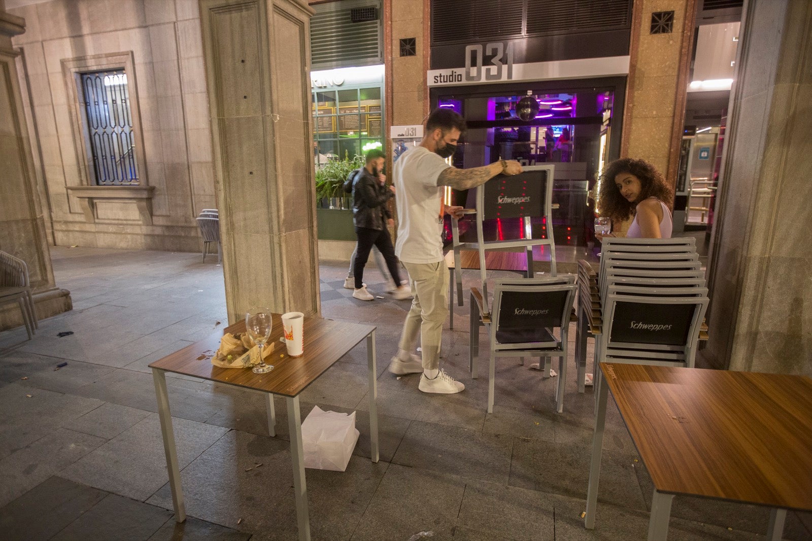 Las calles del centro, muy concurridas con los nuevos horarios comerciales y de hostelería.