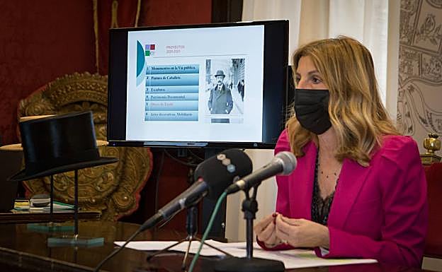 La concejala Eva Martín presenta el Plan de Restauración Municipal. 