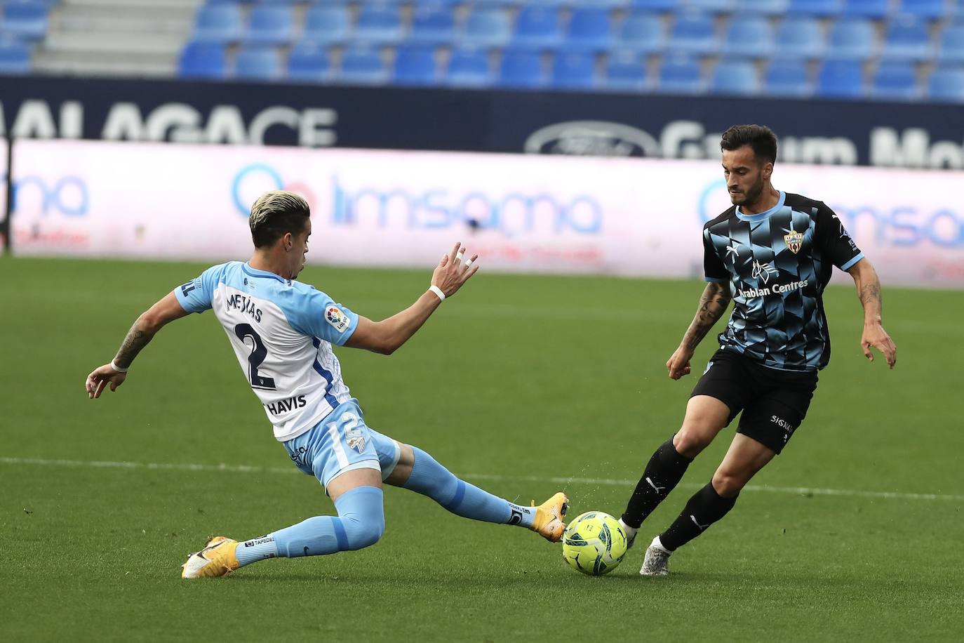 Fotos: Las mejores imágenes del triunfo del Almería en Málaga