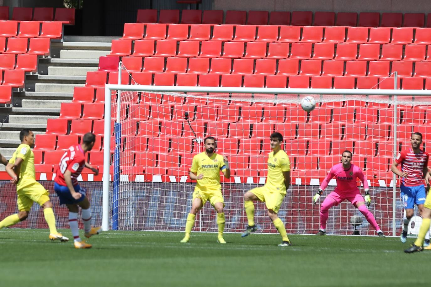 Fotos: Las mejores imágenes del Granada - Villarreal