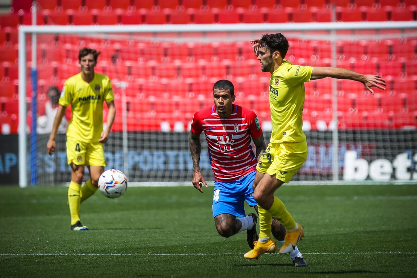 Fotos: Las mejores imágenes del Granada - Villarreal