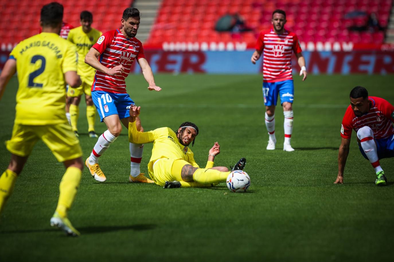Fotos: Las mejores imágenes del Granada - Villarreal