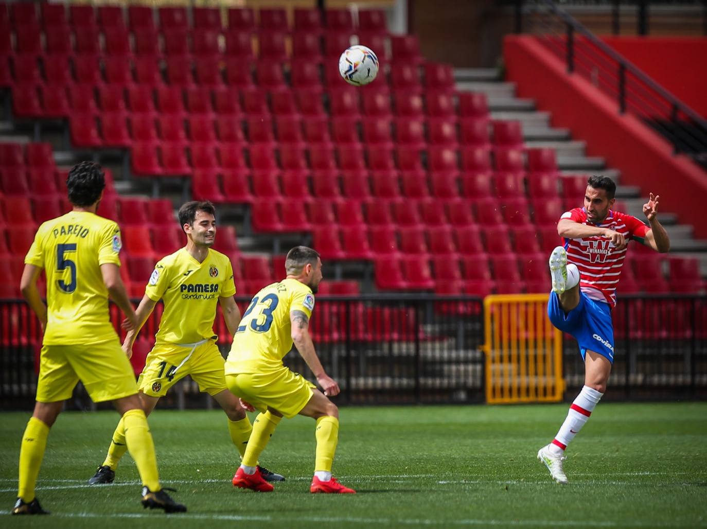 Fotos: Las mejores imágenes del Granada - Villarreal