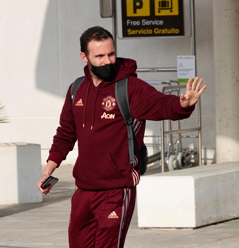 Los 'diablos rojos' aterrizan en la capital para el duelo de cuartos de final de la Europa League contra el Granada CF