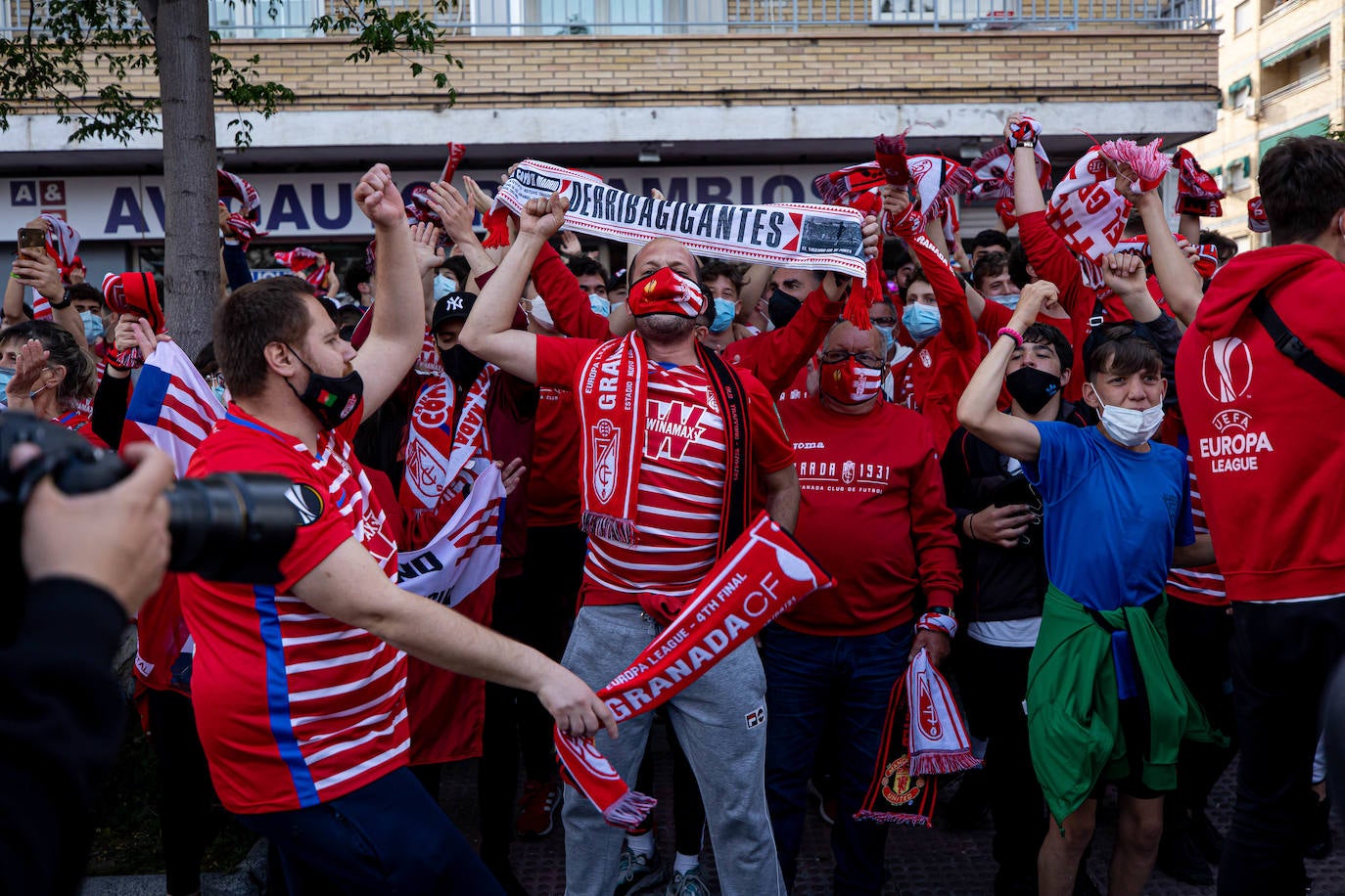 Fotos: El ambiente previo al Granada-Manchester United en el Nuevo Los Cármenes