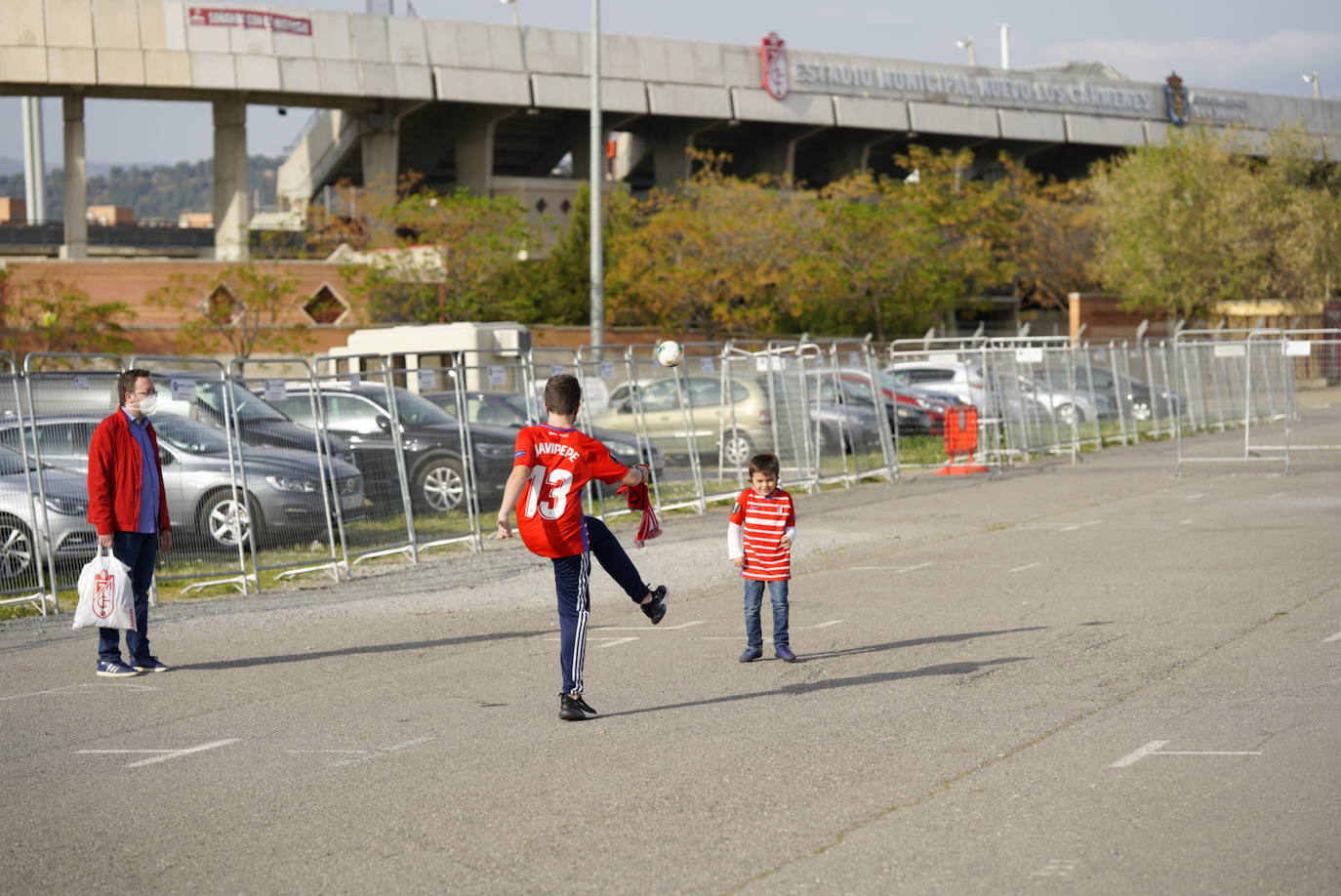 Fotos: El ambiente previo al Granada-Manchester United en el Nuevo Los Cármenes