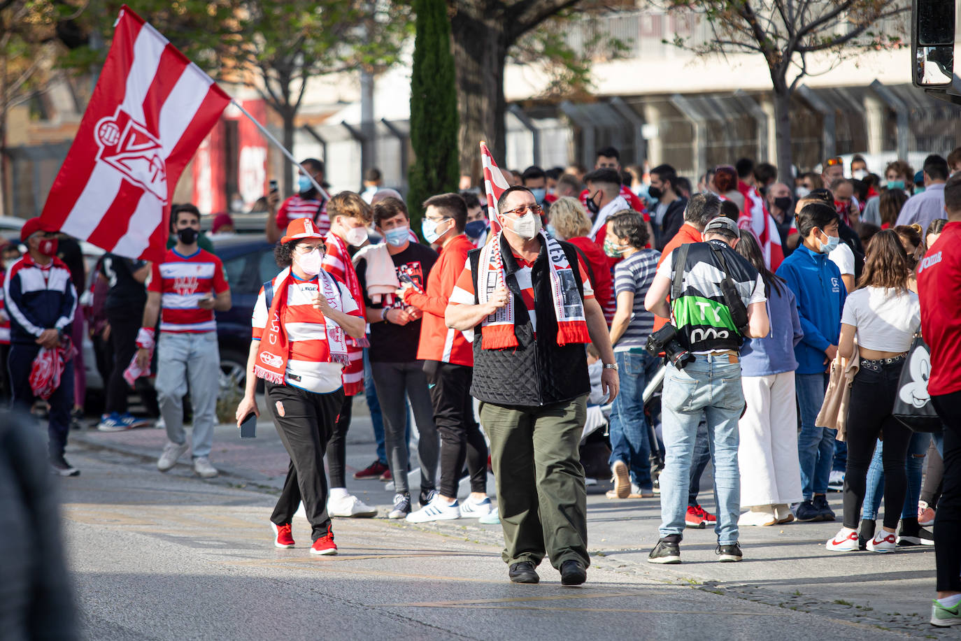 Fotos: El ambiente previo al Granada-Manchester United en el Nuevo Los Cármenes