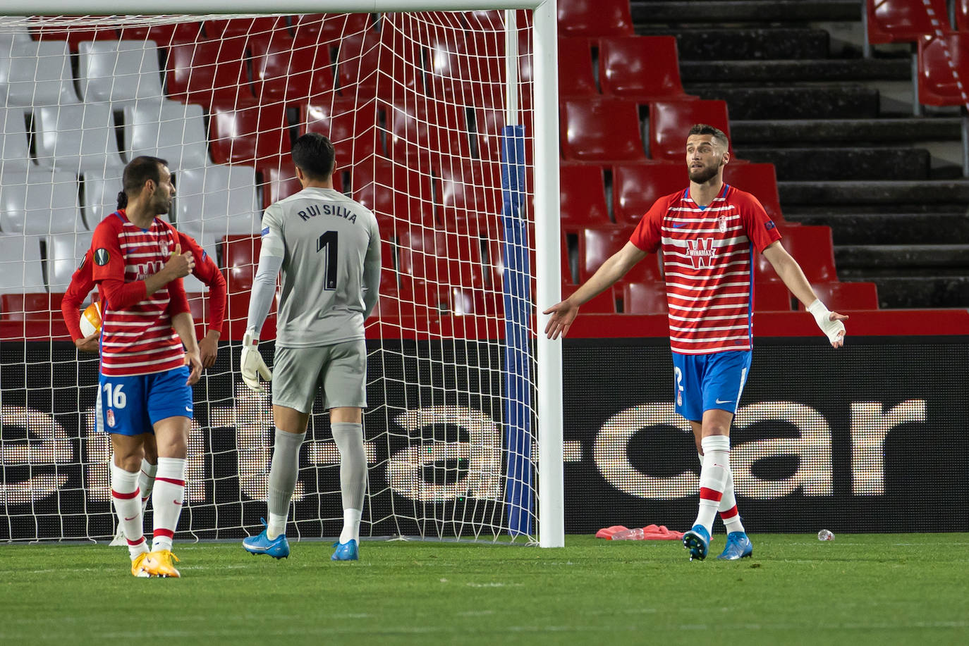 Fotos: Las mejores imágenes del histórico Granada-Mánchester United