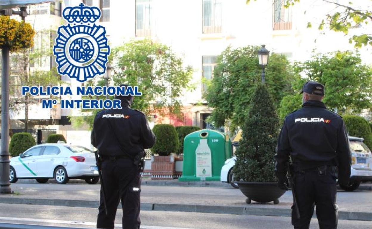 Cuantioso robo en Granada | Una mujer desvalija el piso de alquiler de tres estudiantes mientras estaban de fin de semana en sus casas