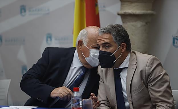 Restricciones y medidas en Andalucía | La Junta se prepara para una nueva semana de medidas si la cuarta ola sigue al alza