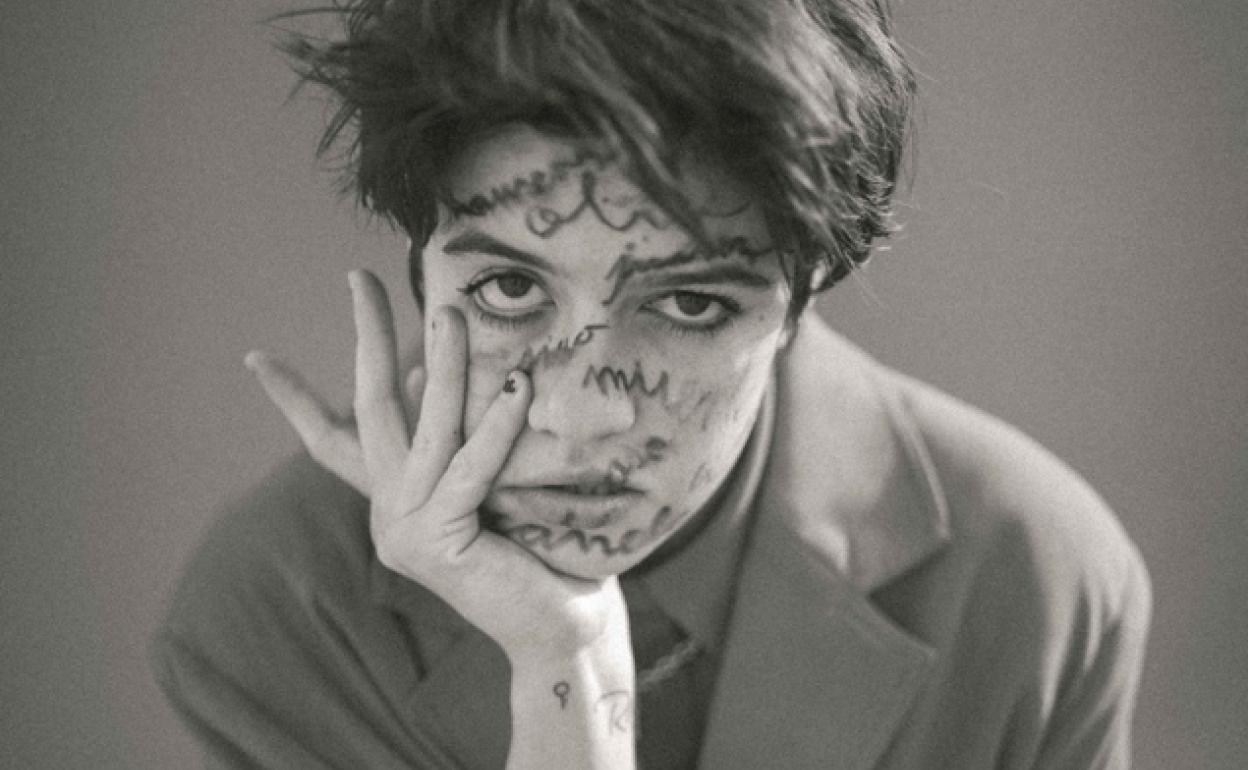 Cultura en Almería | La joven autora Marta Navarro recibe el premio «Almeriense revelación del año»