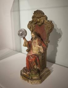 Imagen secundaria 2 - Los poemas visuales de Salazar se basan en objetos cotidianos. 