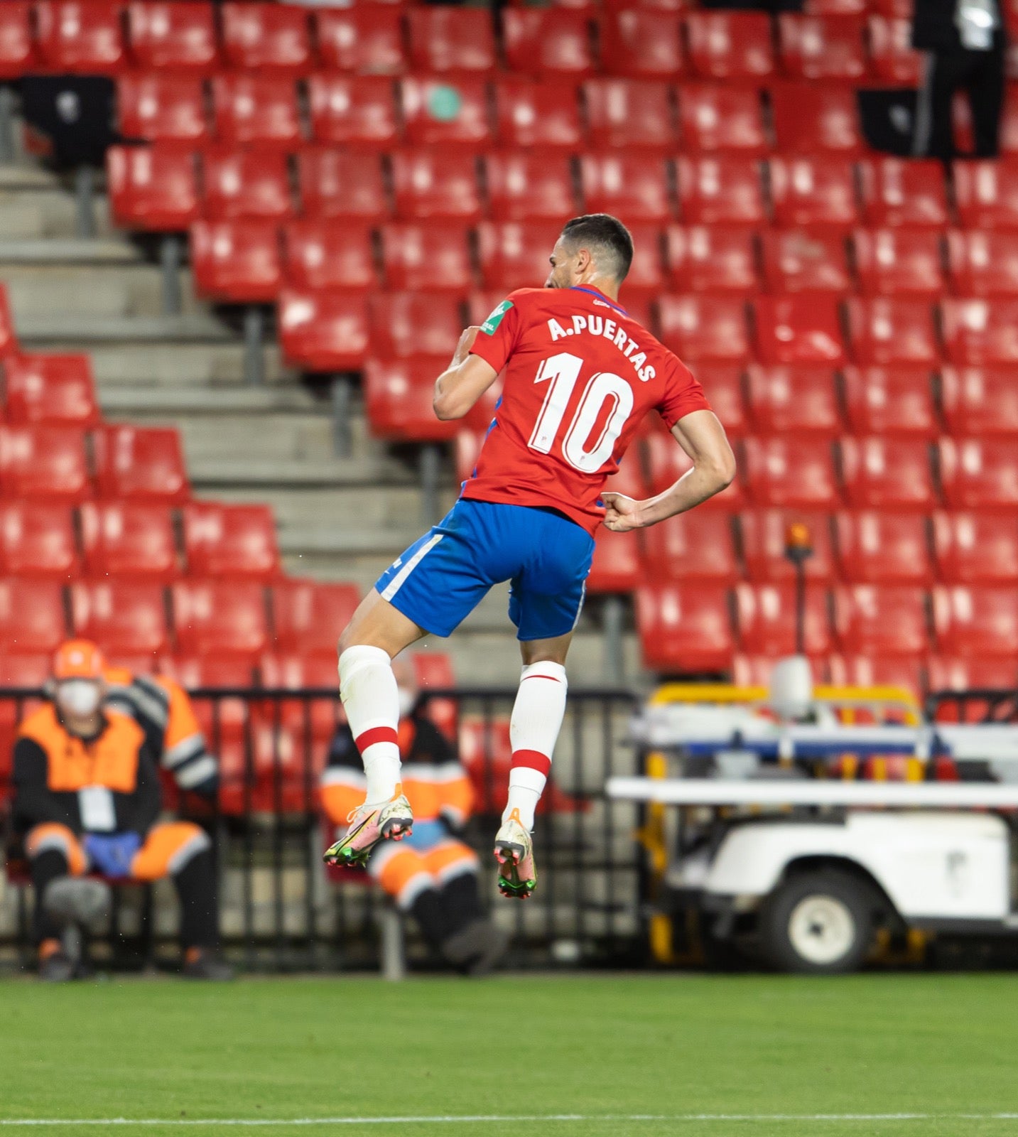Fotos: Las mejores imágenes del Granada-Éibar