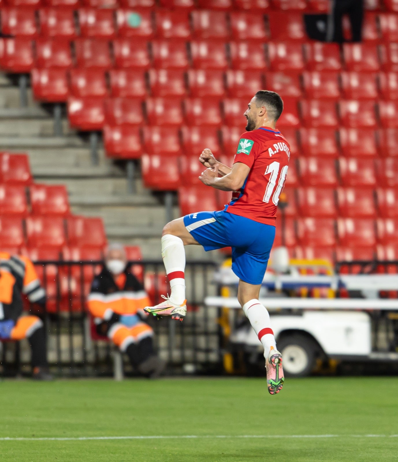 Fotos: Las mejores imágenes del Granada-Éibar