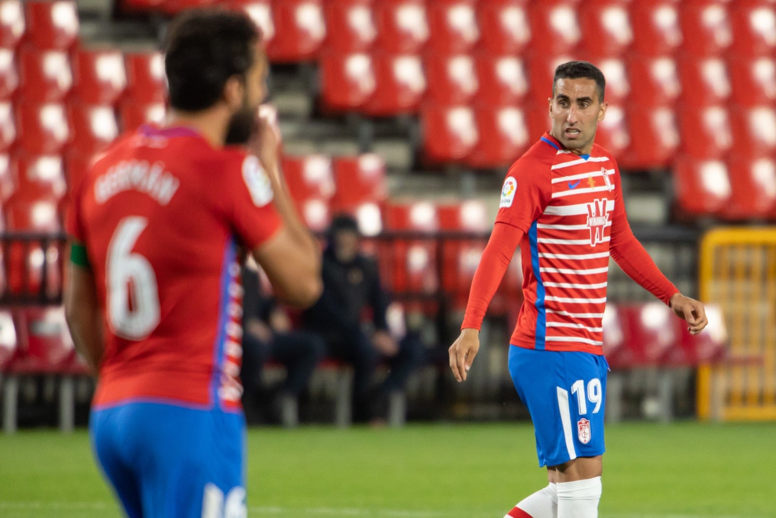 Fotos: Las mejores imágenes del Granada-Éibar