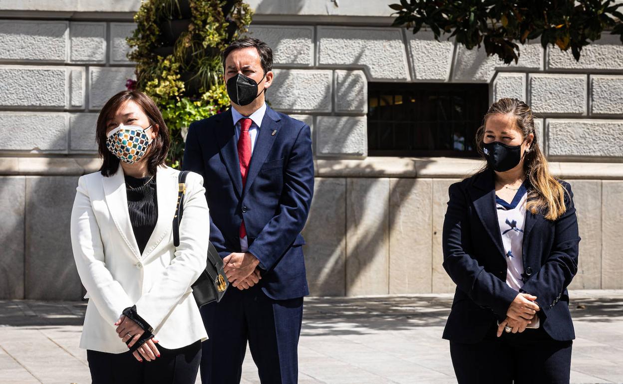 Sophia Yang, Antonio F. Monterrubio y Patricia Rodríguez. 