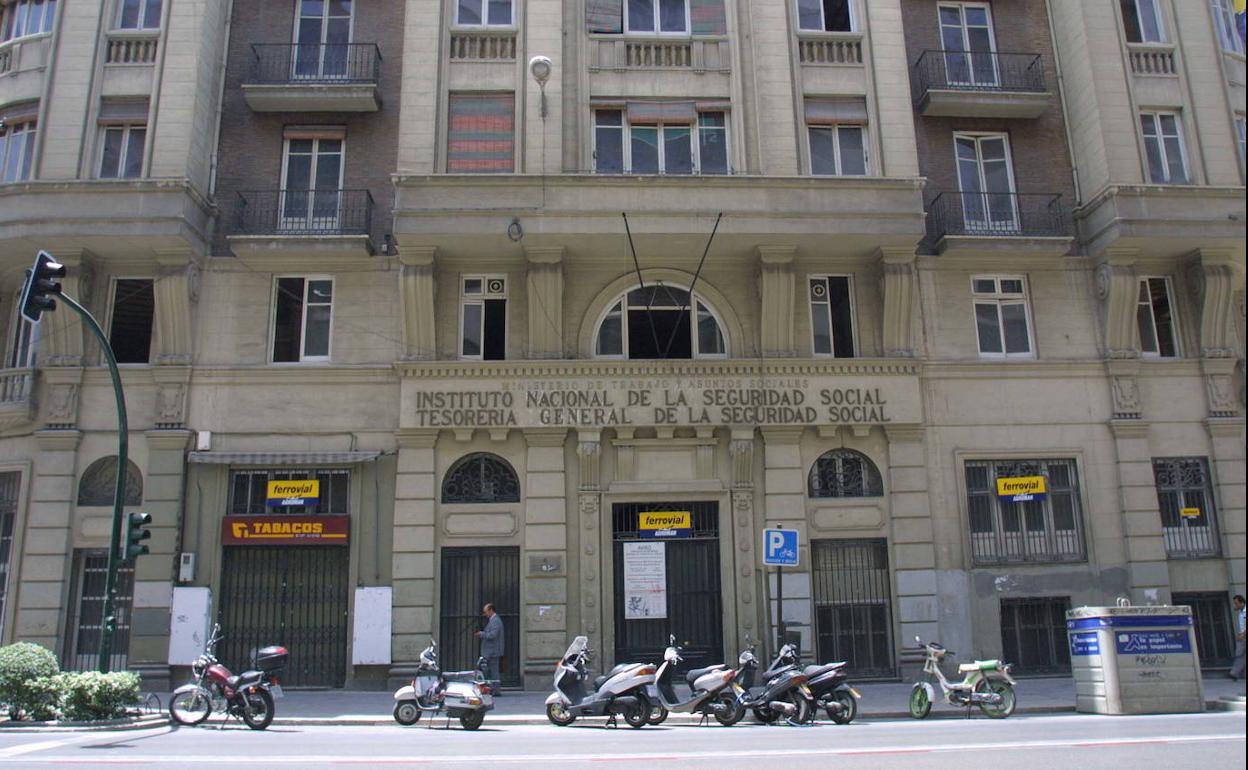 Oficinas del Instituto Nacional de la Seguridad Social en la Gran Vía, en Granada. 