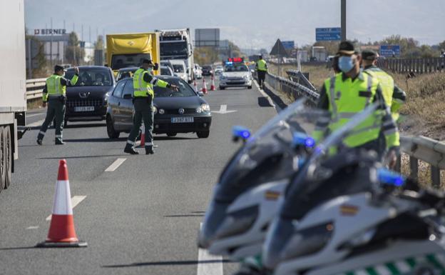 Andalucía estrena medidas: de la movilidad entre provincias al horario de los bares