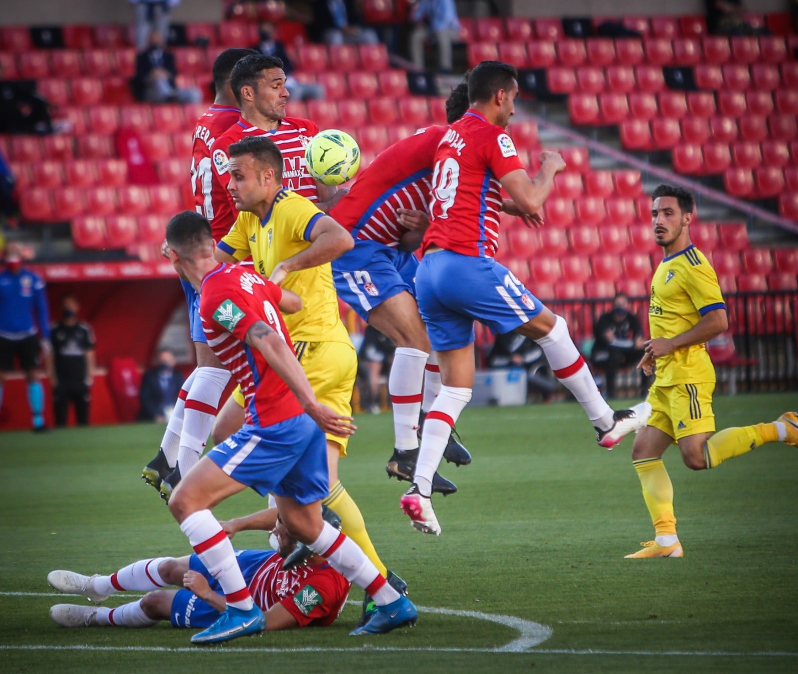 Fotos: Las mejores imágenes del Granada-Cádiz