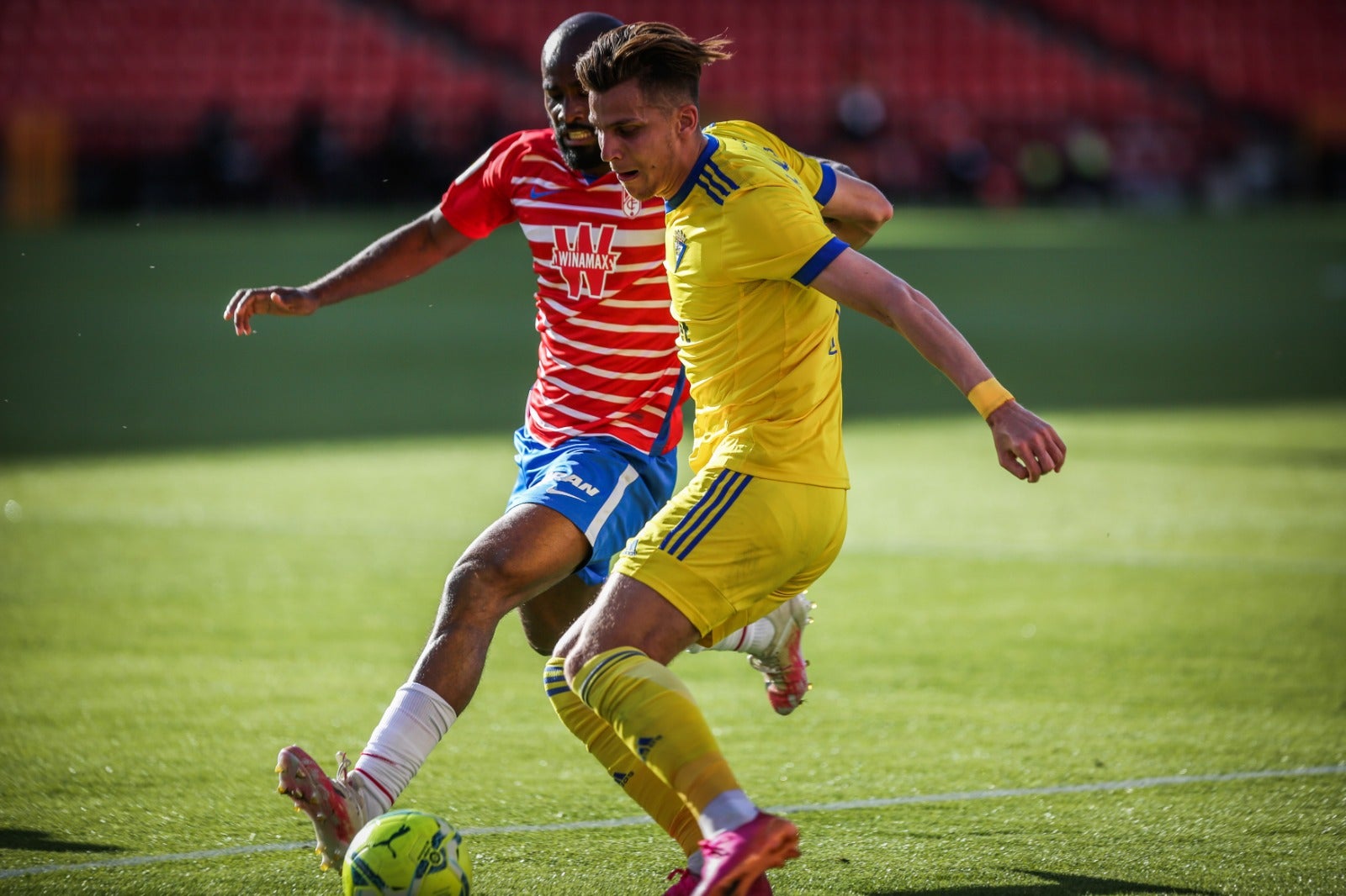Fotos: Las mejores imágenes del Granada-Cádiz