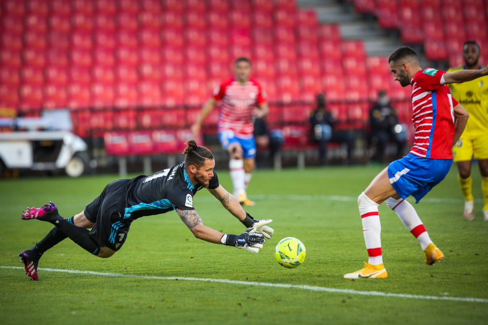 Fotos: Las mejores imágenes del Granada-Cádiz