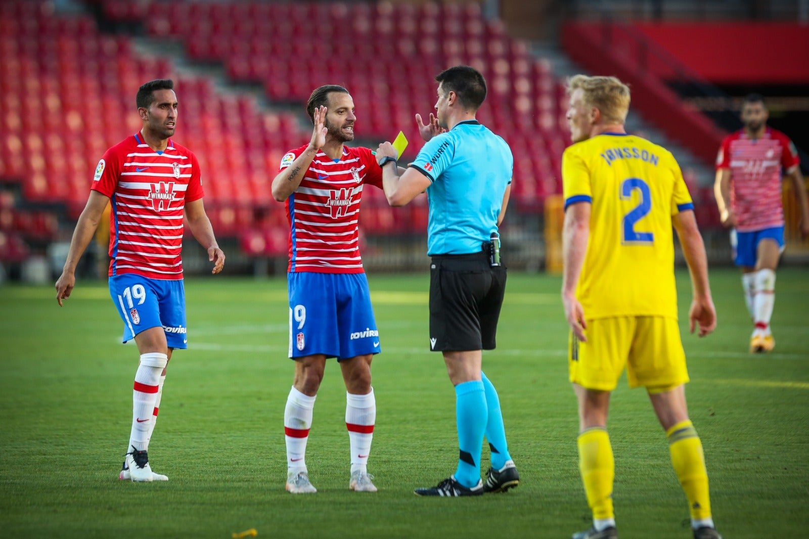 Fotos: Las mejores imágenes del Granada-Cádiz