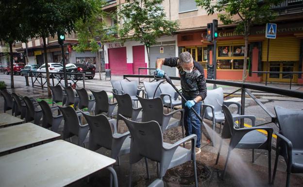 Los 101 municipios de Andalucía que se aislarían y los 27 que cerrarían bares a 48 horas de las restricciones