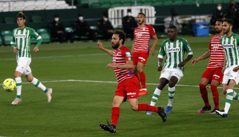 Fotos: Las mejores imágenes del Betis-Granada en el Benito Villamarín