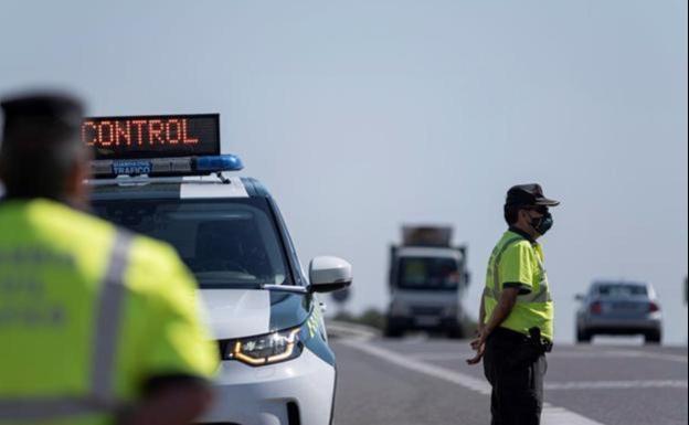 DGT y tráfico | Las multas que pueden ponerte ya por superar el nuevo límite de velocidad en ciudad