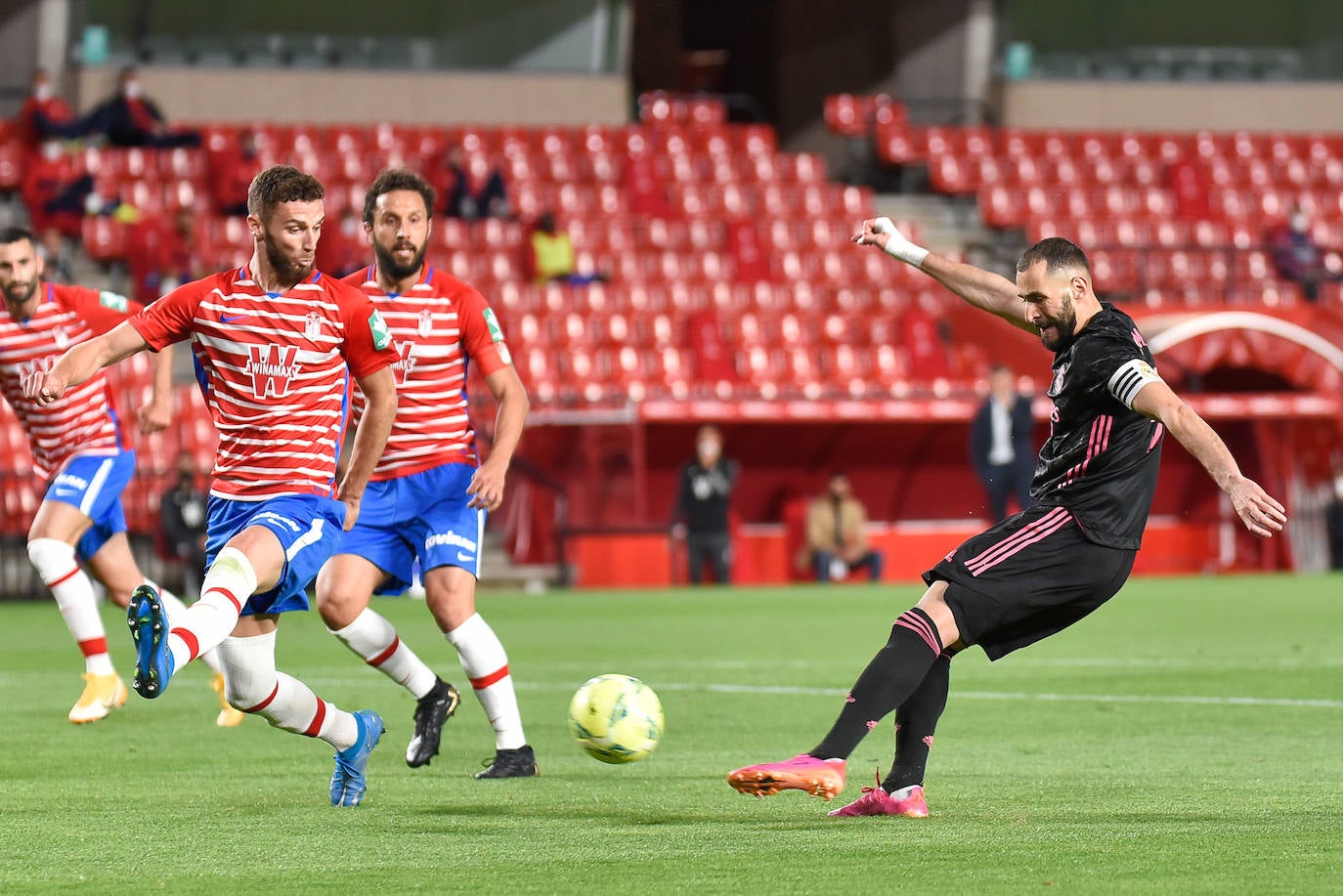 Fotos: Las mejores imágenes del Granada-Real Madrid