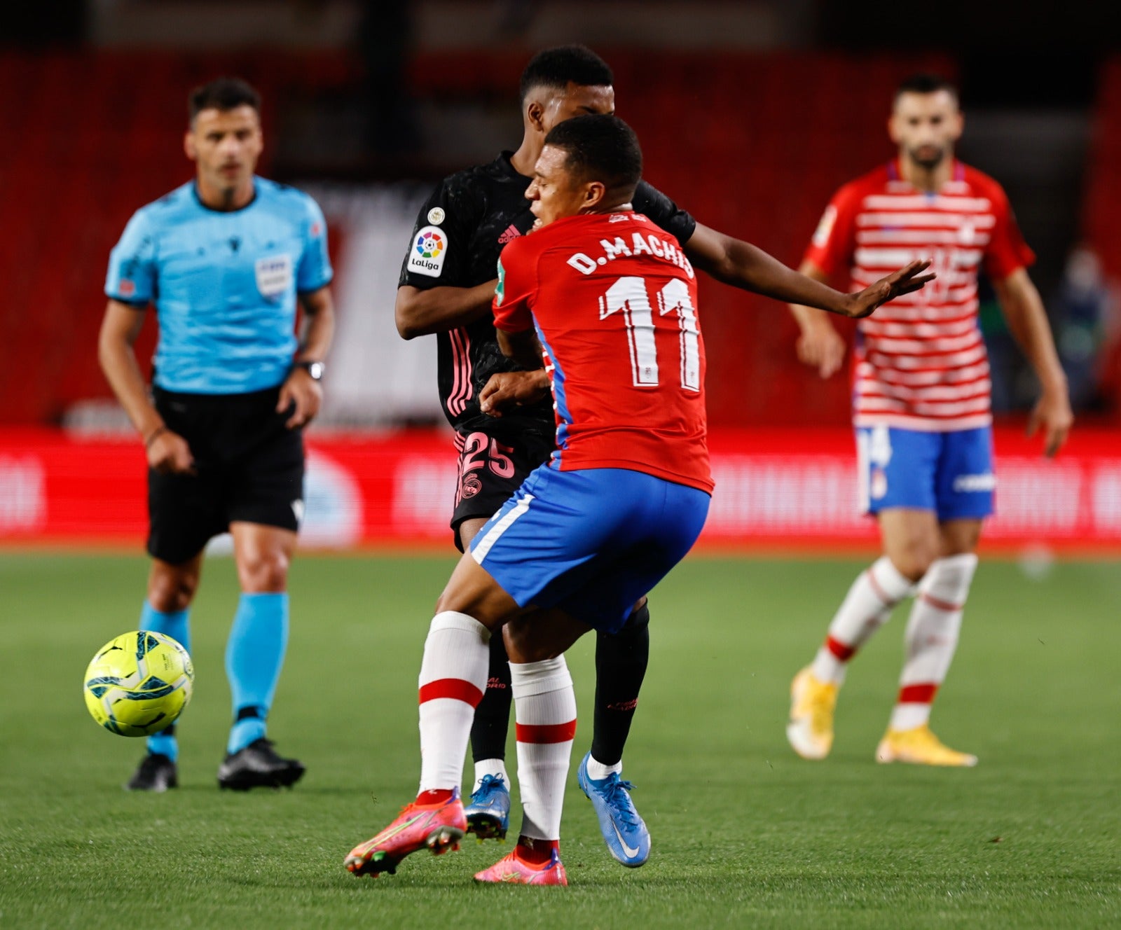 Fotos: Las mejores imágenes del Granada-Real Madrid