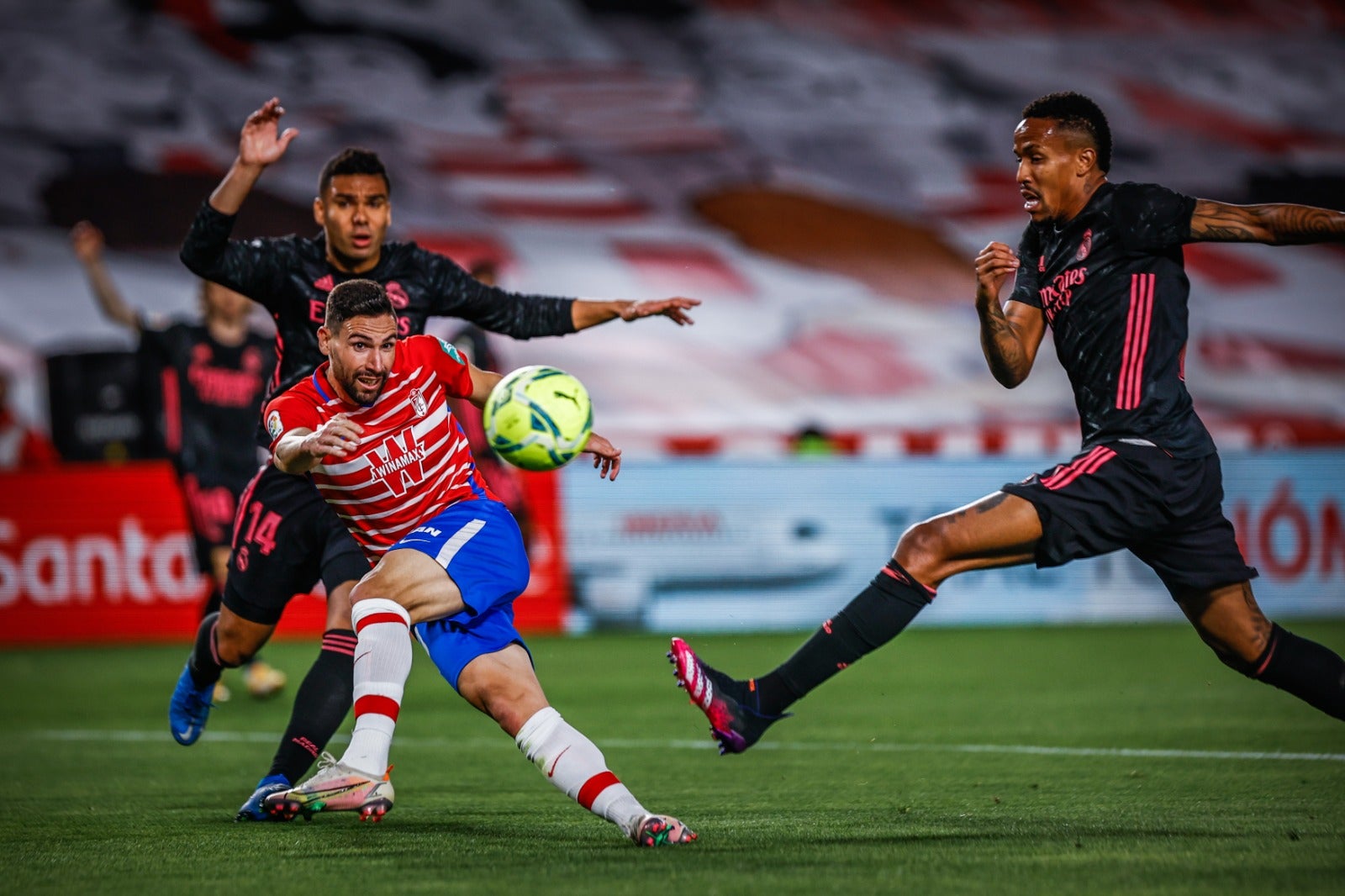 Fotos: Las mejores imágenes del Granada-Real Madrid