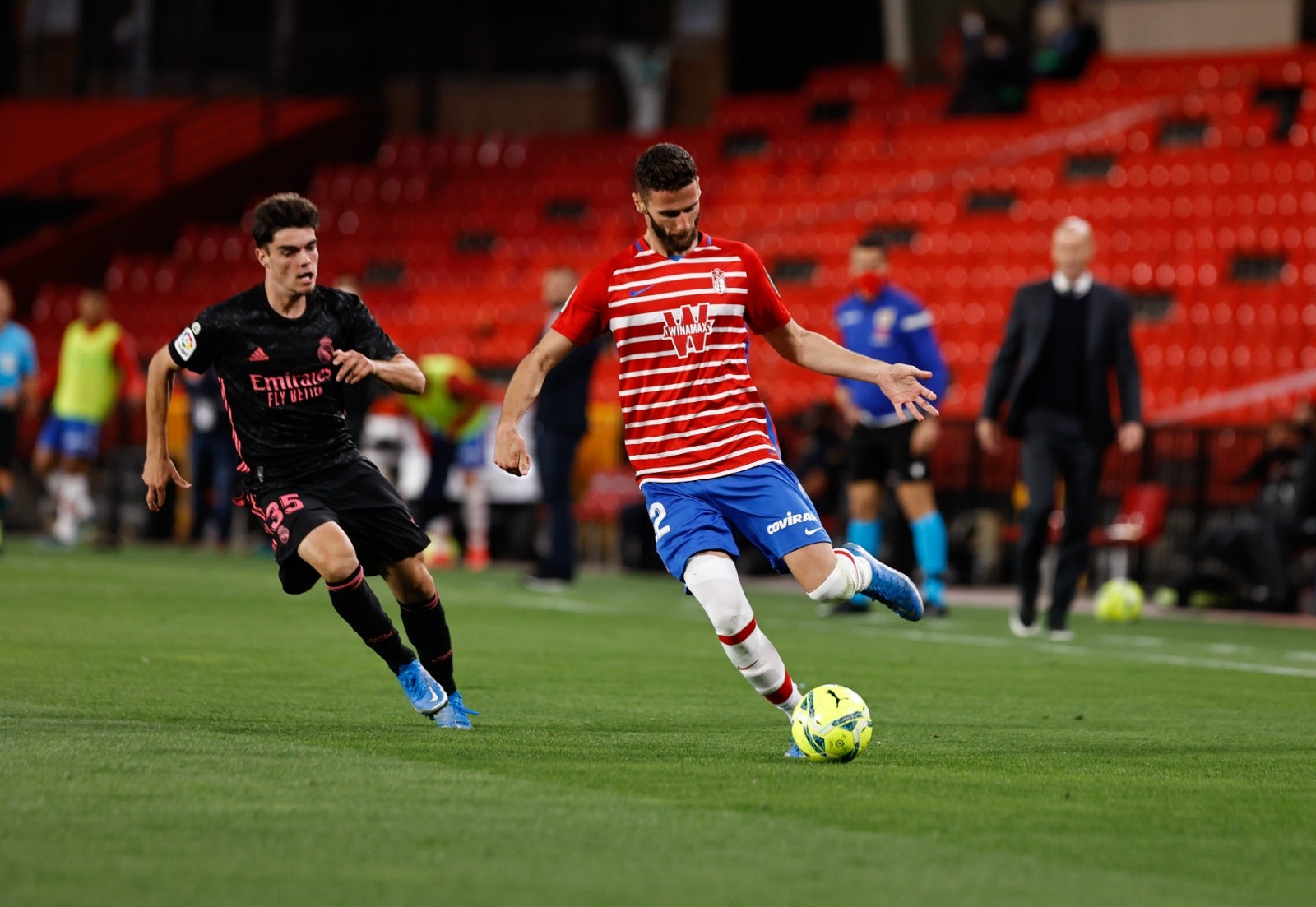 Fotos: Las mejores imágenes del Granada-Real Madrid