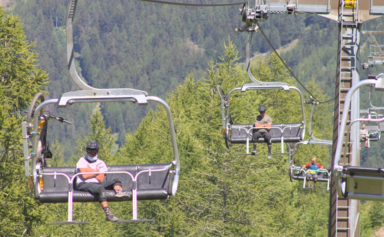 Güéjar Sierra contará con el segundo telesilla en Europa abierto todo el año
