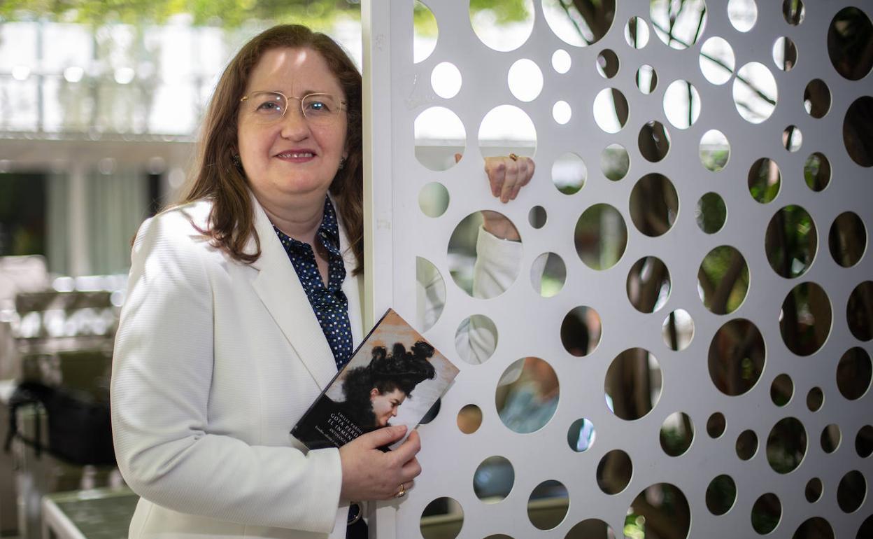 La profesora Remedios Sánchez, en un céntrico hotel granadino.