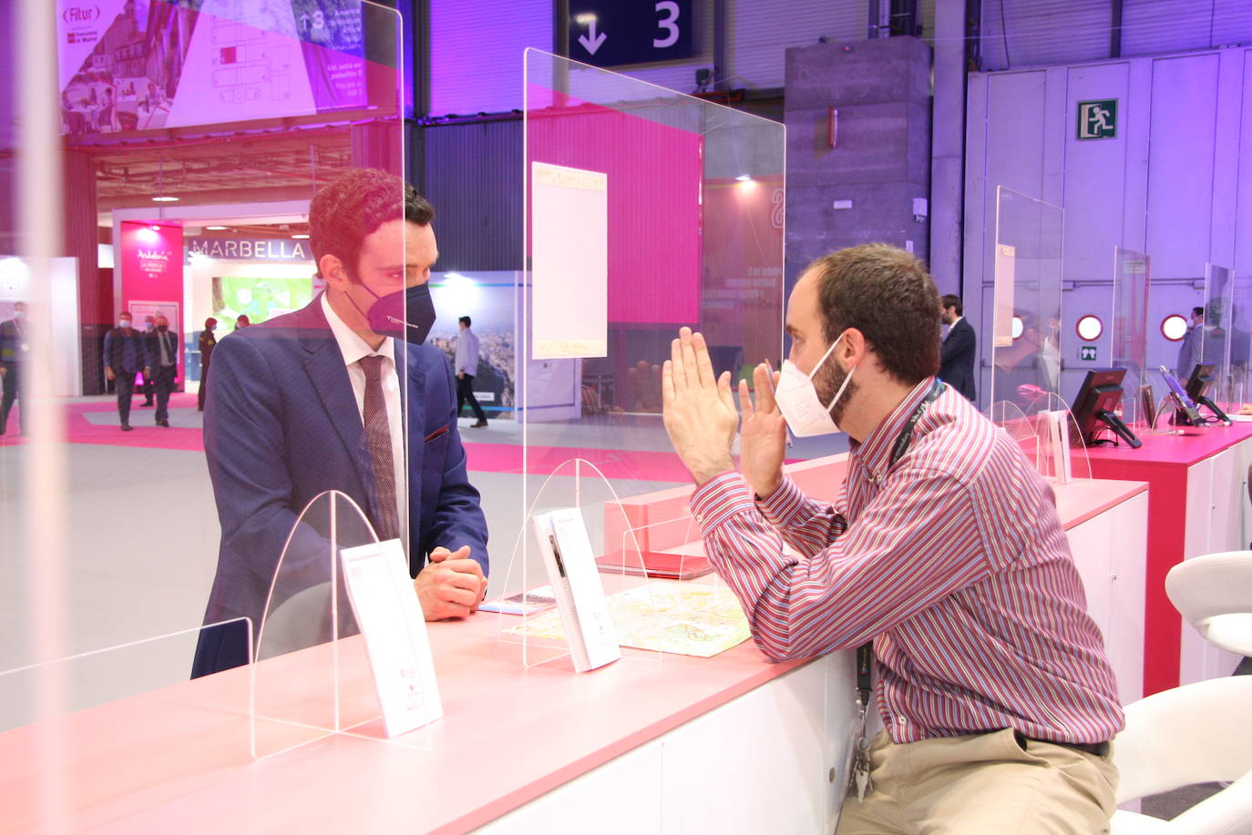 Medidas de seguridad en el stand de Granada. 