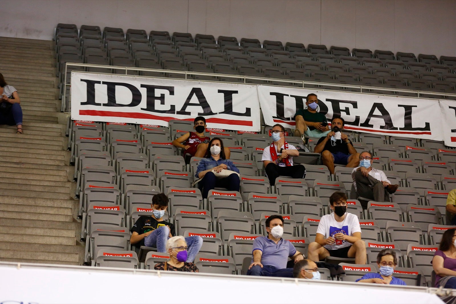 Fotos: Búscate en la grada del Palacio de los Deportes