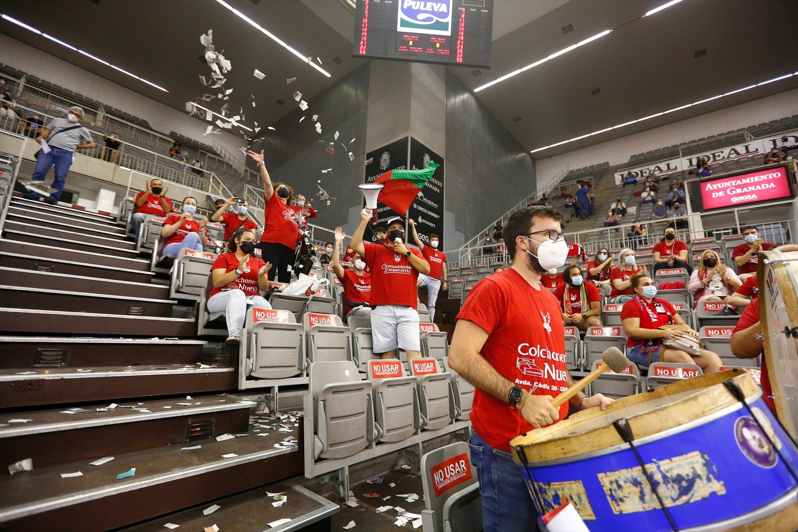 Fotos: Búscate en la grada del Palacio de los Deportes