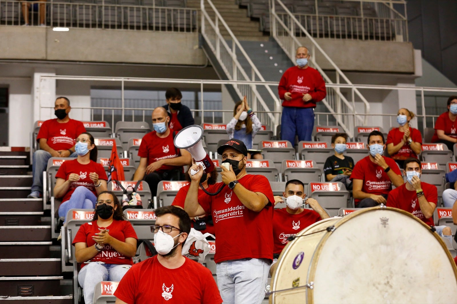 Fotos: Búscate en la grada del Palacio de los Deportes