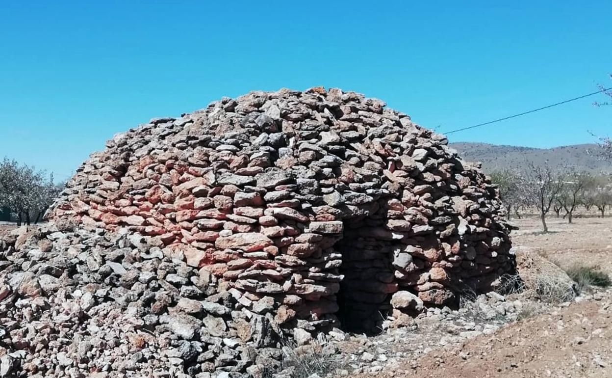 Una de las construcciones típicas de Charches. 