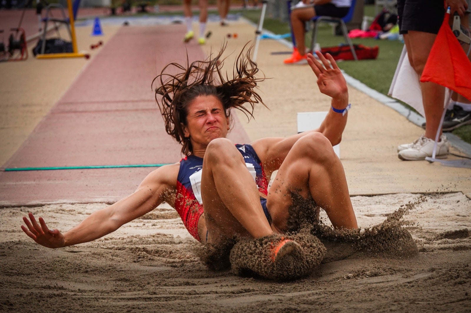 Gran jornada de atletismo en el estadio de la Juventud.