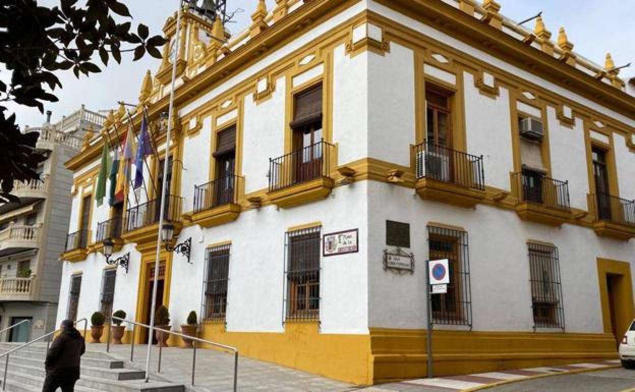 Fachada del Ayuntamiento de Bailén. 