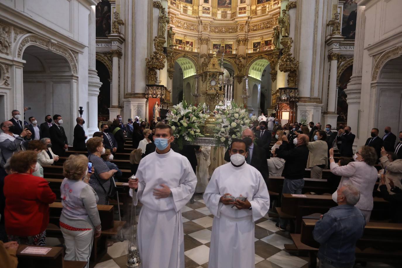 Granada celebra este Jueves de Corpus de manera singular.