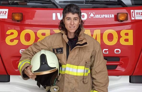 Estefanía tiene una plaza fija en el Parque de Bomberos de Alhama.