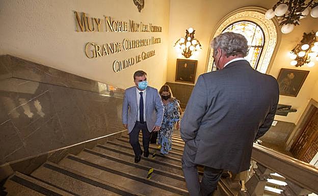 Baja el único concejal de Ciudadanos;suben dos del Partido Popular.